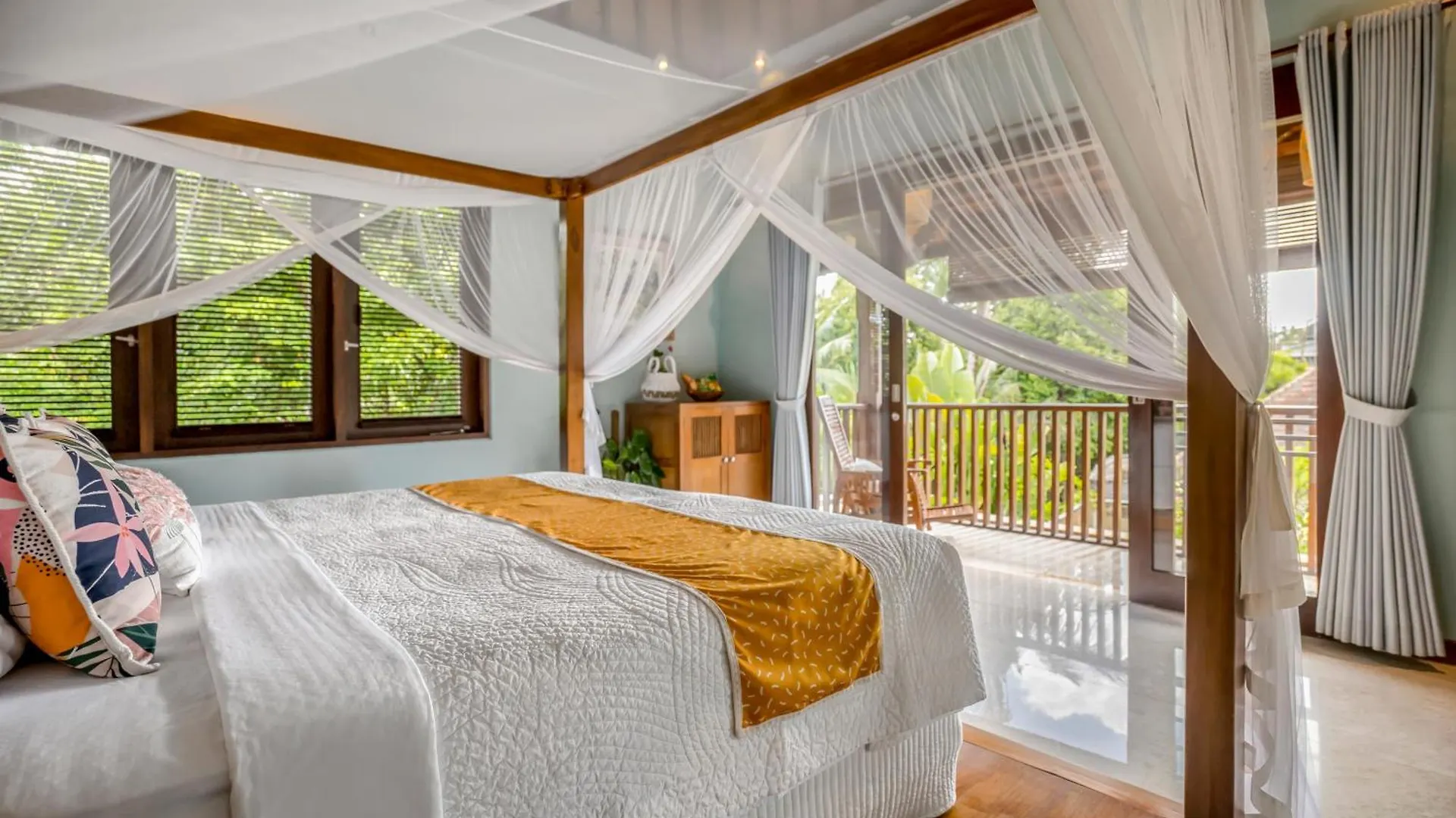 Kano Sari Ubud Villas מלון